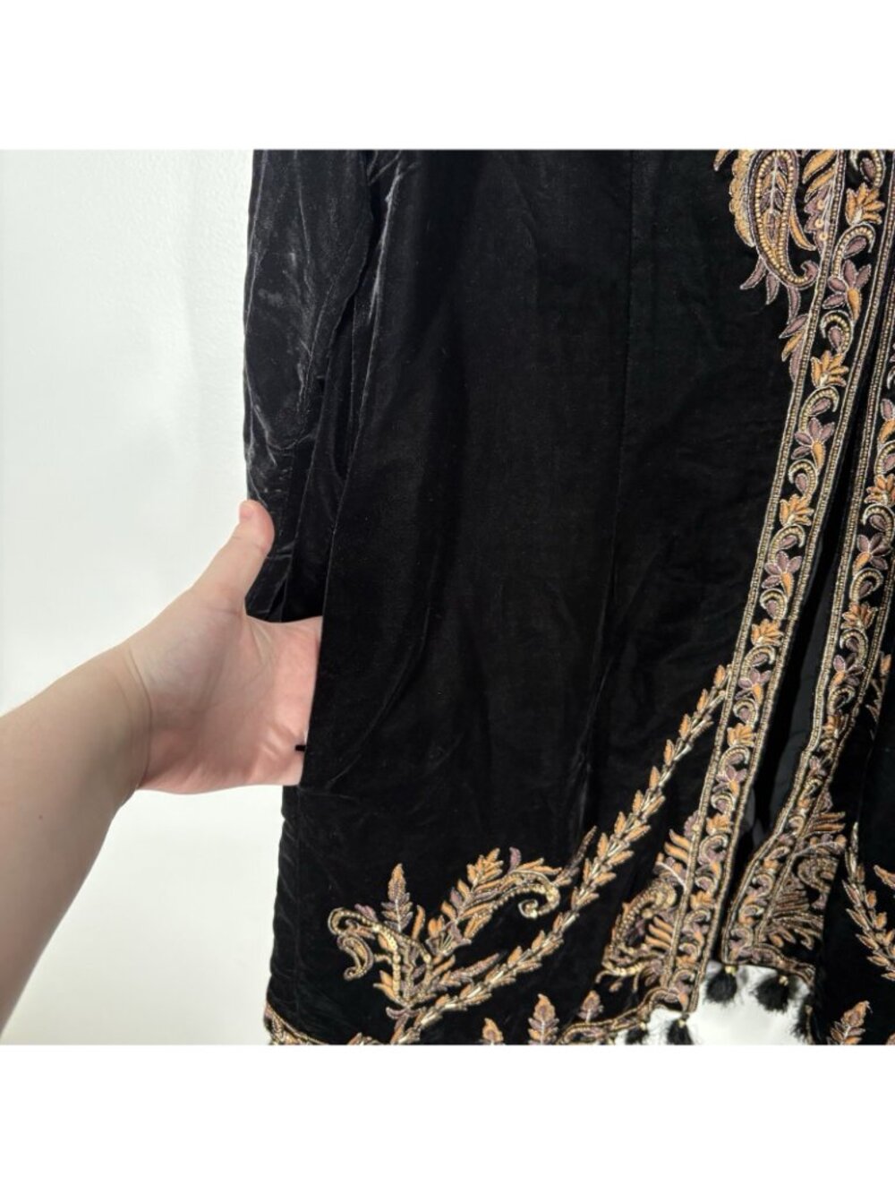 Soft Surroundings Sz L Black Gold Beaded Embroidered Velvet Belcastel Jacket NWT - Picture 7 of 14